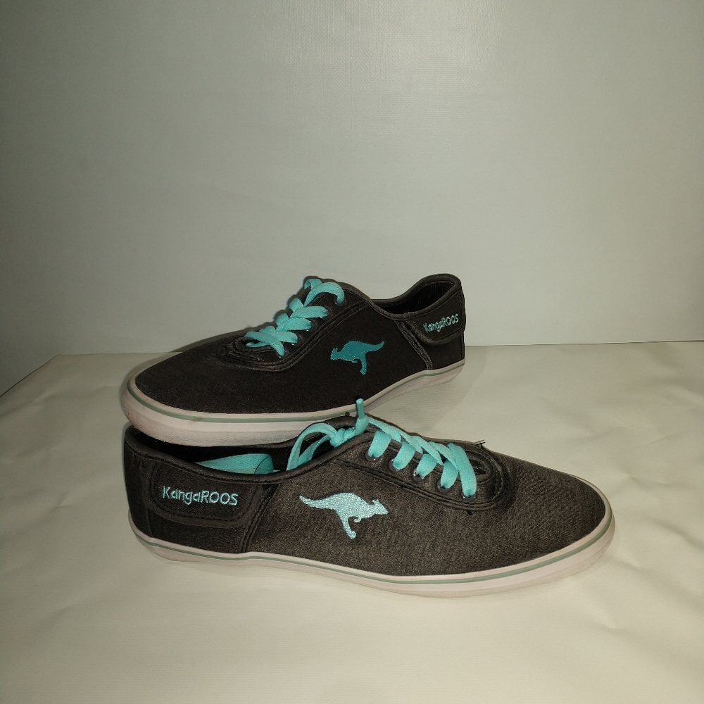 Kangaroos Womens Gray Vivi Pocket Canvas Sneakers